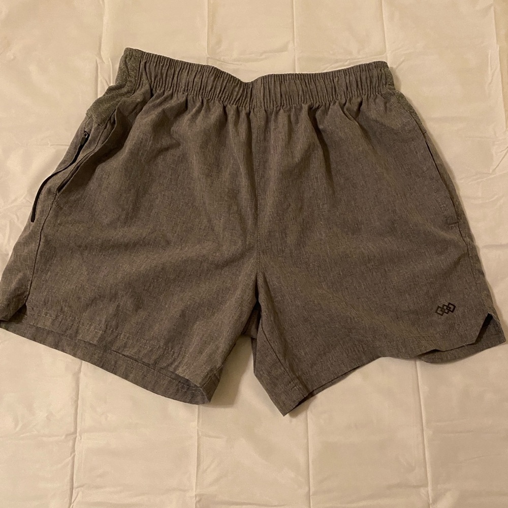 Gray Athletic Shorts with Elastic Waistband and Relaxed Fit